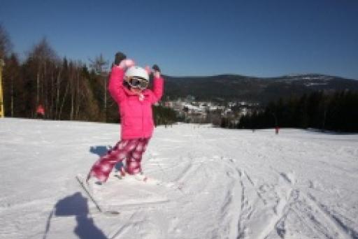 Cableways, ski lifts and downhill tracks in Harrachov still in operation